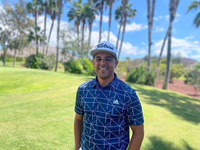 Jugar alrededor de green. David Bosa,  Profesional de Golf Las Américas, nos da un truco para no hacer saltos de rana.
