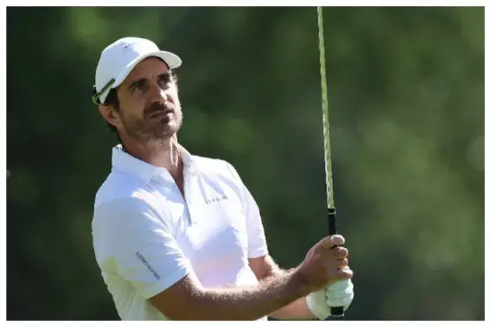 Alejandro Cañizares y Thriston Lawrence líderes en Crans Montana con 62 golpes.