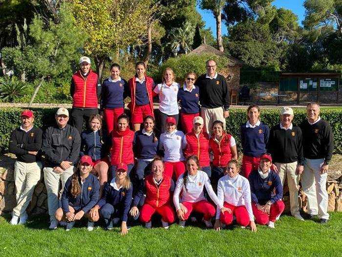 Carlota Ciganda, maestra de lujo para las golfistas de los Grupos de Trabajo Femeninos