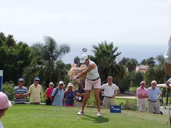 Mireia Prat se lleva el Santander Campeonato de España de Profesionales en un alocado final.