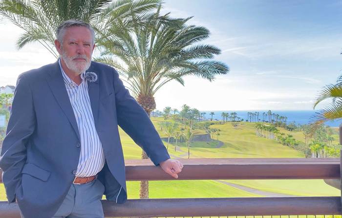 "El final de 2021 fue muy bueno pero no puede sacar todo el año. Me gustaría cerrar 2022 con los números de 2019, ese es el objetivo." Brendan Breen, Director de Abama Golf.