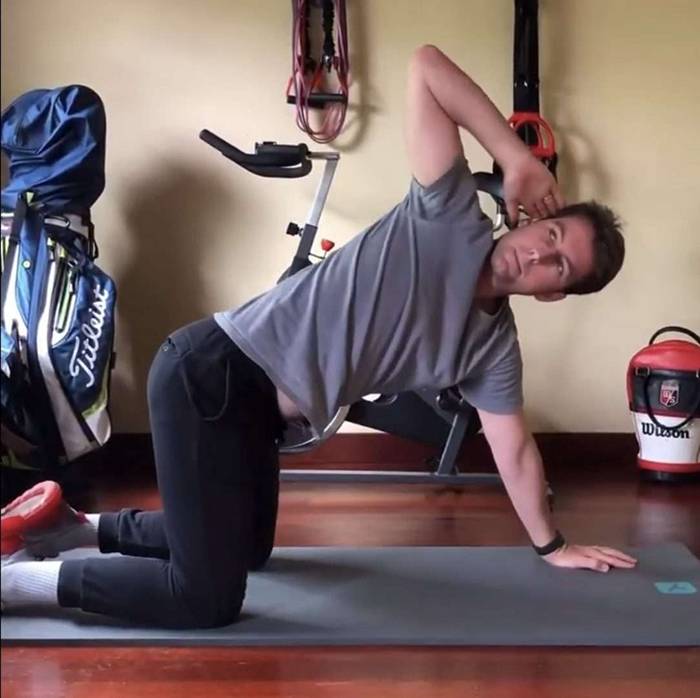 Vídeo de los mejores ejercicios de golf para hacer  en casa.