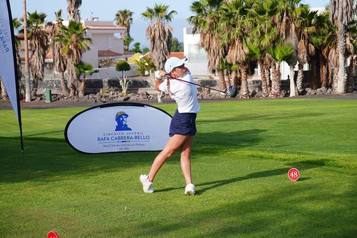 Ana Malcolm y Juan Cabrera líderes tras finalizar la primera jornada en Golf Costa Adeje