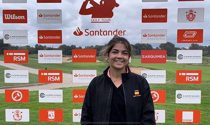 Anna Cañadó, colíder tras la primera jornada del Santander Golf Tour LETAS Barcelona