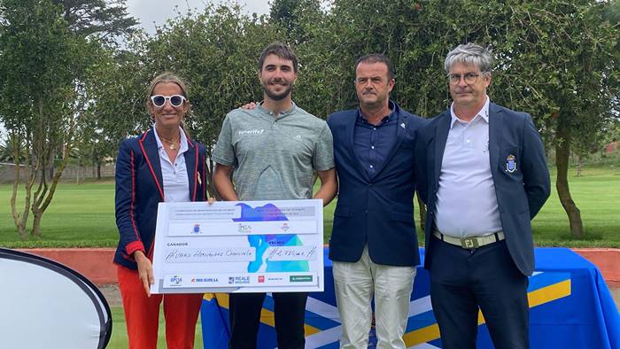 Álvaro Hernández Cabezuela gana el Campeonato de Canarias de Profesionales Federación Canaria de Golf de la PGA Canaria.