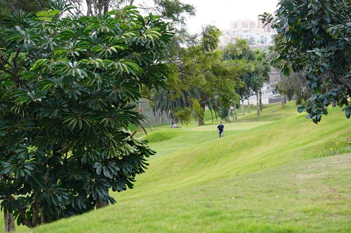 Jugamos el hoyo 2 de Las Palmeras Golf