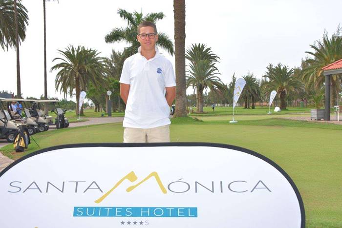 JUAN LUIS BETHENCOURT, GANADOR SCRACHT DEL V TORNEO SANTA MONICA SUITES HOTEL