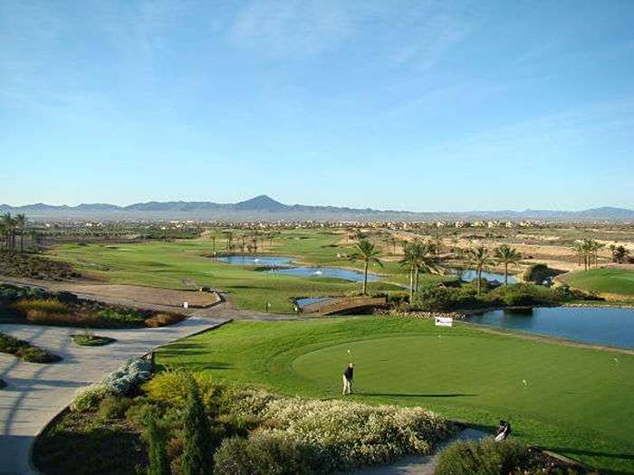 AESGOLF y el Instituto de Turismo de la Región de Murcia firman un acuerdo para potenciar el turismo de golf senior a nivel nacional.