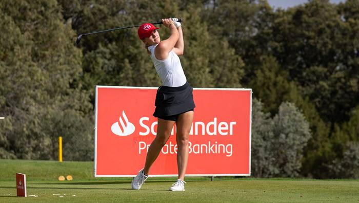 La jugadora suiza Vanessa Knecht asalta el liderato del Santander Golf Tour LETAS Burgos