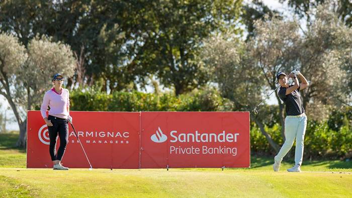 Mireia Prat y María Laura Elvira líderes en la primera jornada en Peralada Golf