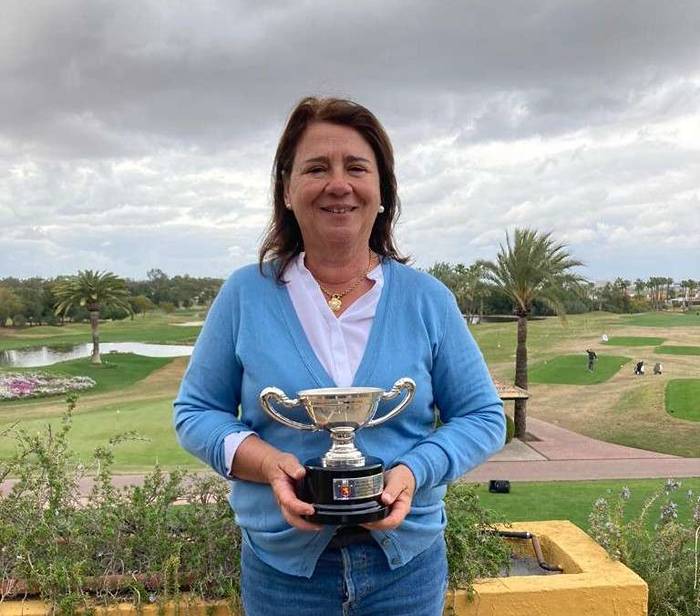 María Castillo alcanza el tercer puesto en el Internacional de España Individual Senior Femenino