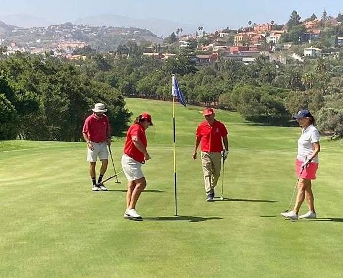 María Castillo y Francisco Vega lideran el Campeonato de España Dobles Senior Mixto