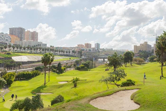 Las Palmeras Golf comienza el nuevo año con su I Open por equipos de Pitch & Putt