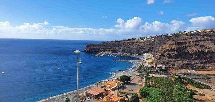 Entrevista a Nicolás RodrÃguez, Teniente Alcalde de Alajeró y a ElÃas RodrÃguez Presidente de ACECA