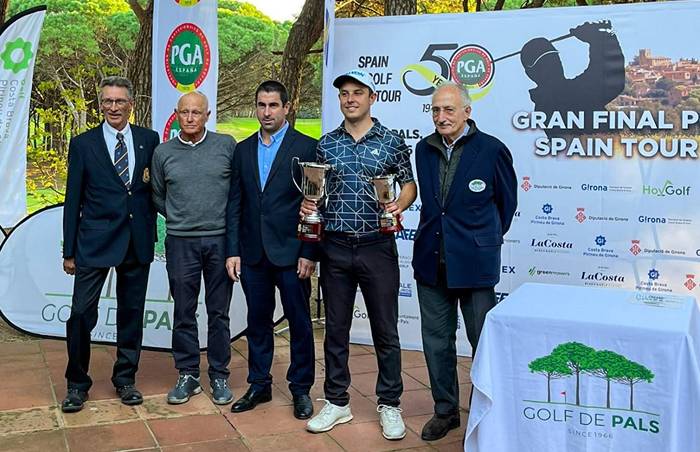 Alex Esmatges número 1 de golf nacional: “Tuve la paciencia y control que me faltó el resto del año”