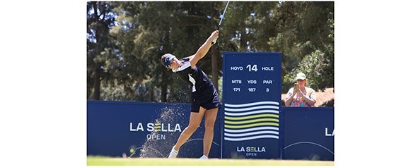 Sara Kjellker, récord del campo y liderato en La Sella Open