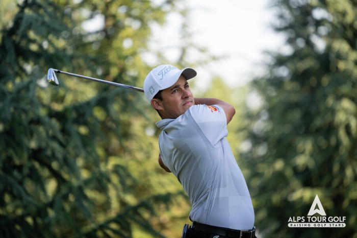 Víctor García Broto y Oihan Guillamoundeguy colíderes en el Abruzzo Alps Open 