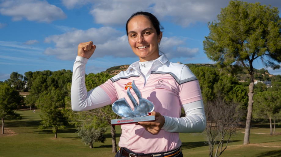 María Herráez  gana por primera vez como profesional el Santander Golf Tour Valencia