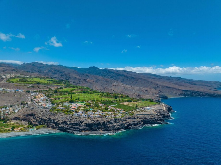 Jugar con los profesionales en el paraíso canario del golf, el Tecina Golf