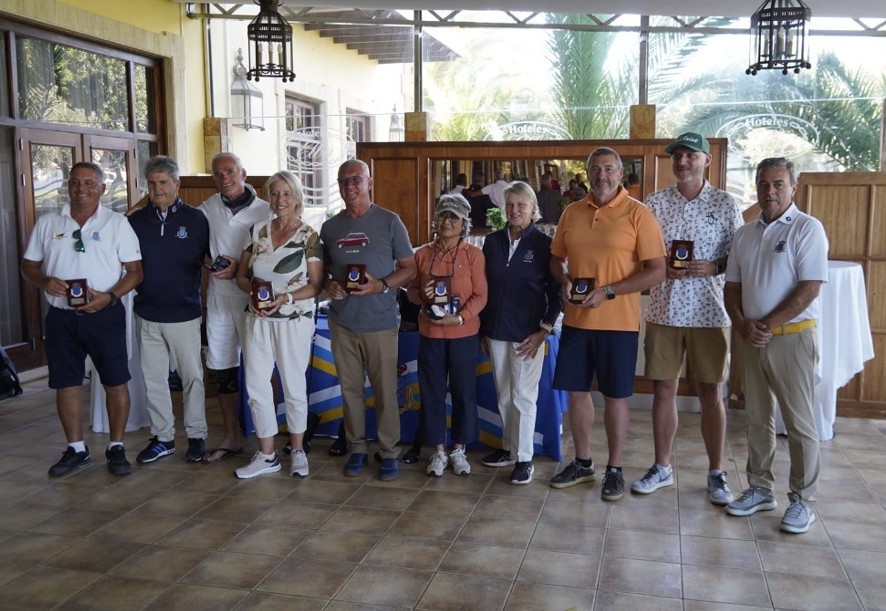 Josephine Mckernon y Miguel Martín Zuasti triunfan en Fuerteventura Golf