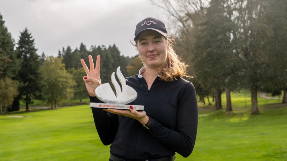 Lauren Holmey firma su triplete de victorias en el Santander Golf Tour La Coruña