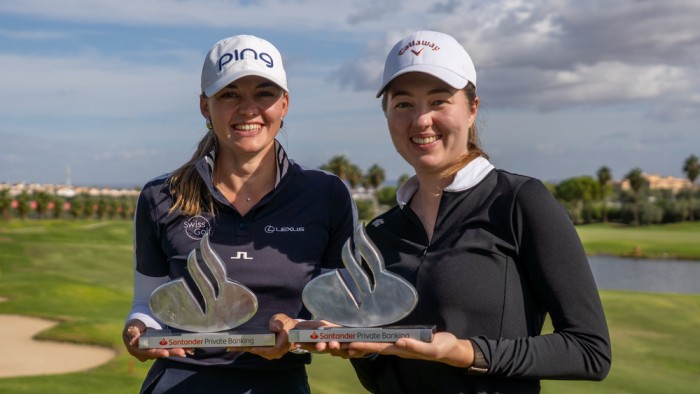 Lauren Holmey y Vanessa Knecht hacen historia en el Santander Golf Tour Sevilla