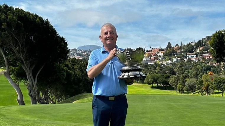 Jan Nowak escribe su nombre en la historia de la Copa Pagan