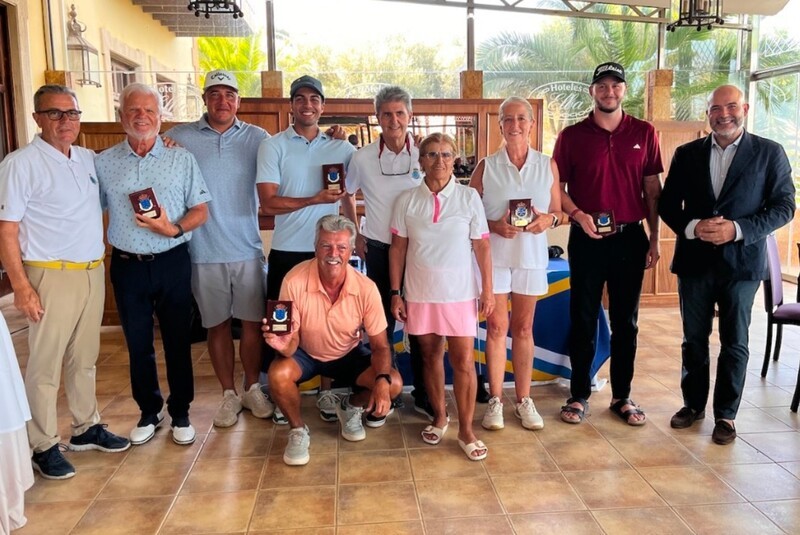 Javier León y Teresa Hernández Chico reinan en el Scratch de Fuerteventura Golf