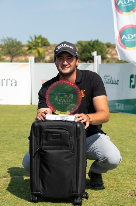 Carlos Abril, con récord del campo (63), gana el Campeonato de la PGA de España