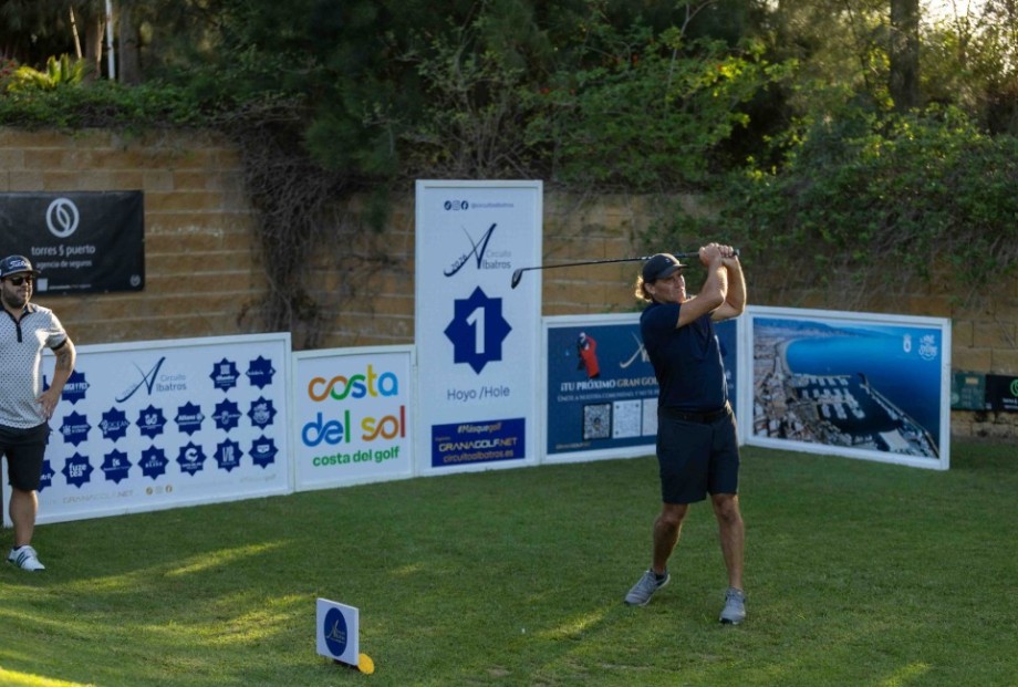 Rafael Aguilar se luce en el torneo de La Cañada del Circuito Albatros